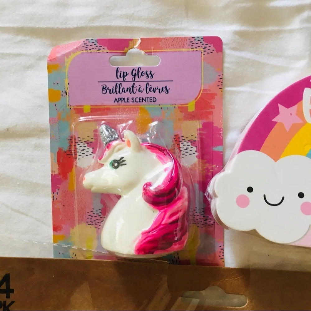 KEY CHAIN UNICORN LIP GLOSS SOCKS HEADBANDS SMORES